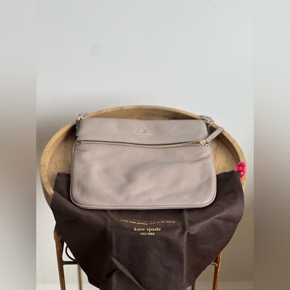 Kate Spade Cobble Hill Ellen Leather Crossbody & Dust Bag EUC - Picture 12 of 13